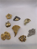 BROOCH LOT OF 8- SOME SIGNED