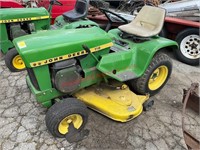 John Deere 112 Garden Tractor