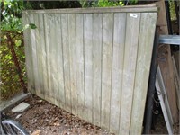 *APPROX 10 FENCE PANELS