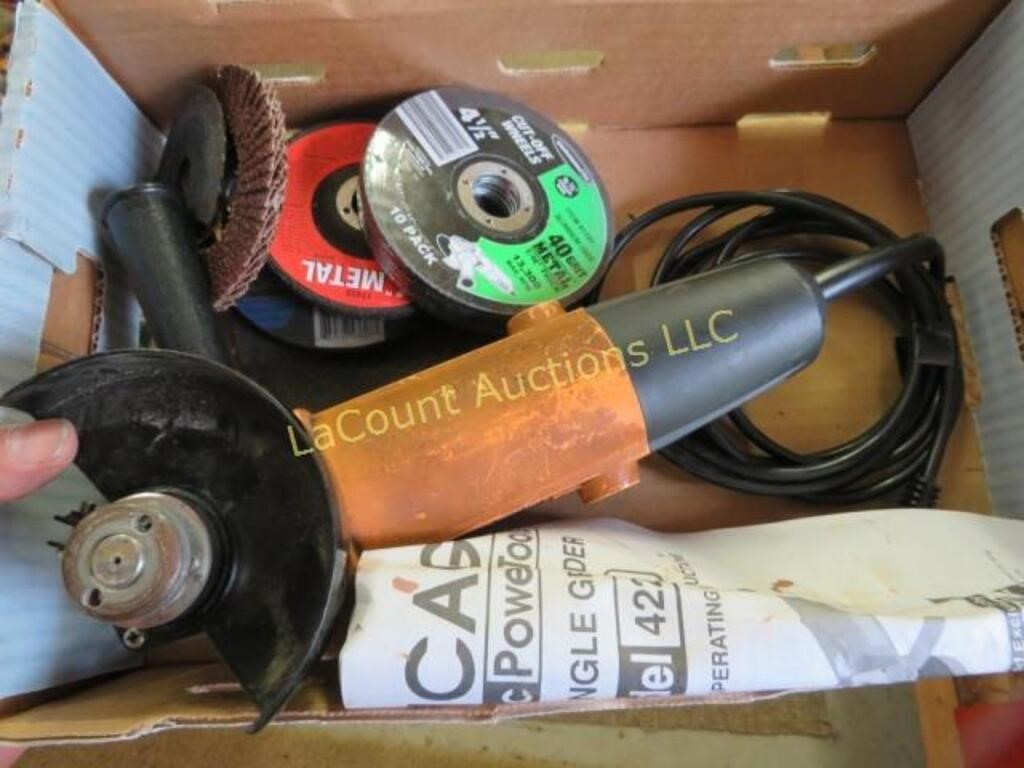 4 1/2" Angle grinder w accessories