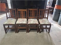 Set of 4 Wood Cushioned Chairs 17x17x37"