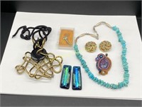 ASSORTED COSTUME JEWELRY INCLUDING TURQUOISE