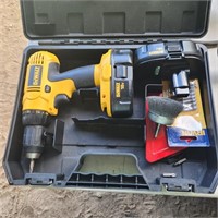 DeWalt Battery Operated Drill - 18 Volt, workls