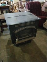 Antique stove. 28x27x31.