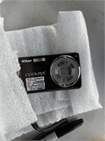 Coolpix s550 camera untried