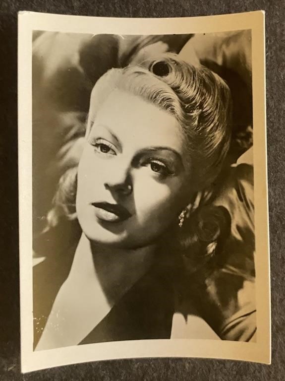 LANA TURNER: Antique Tobacco Card (1951)