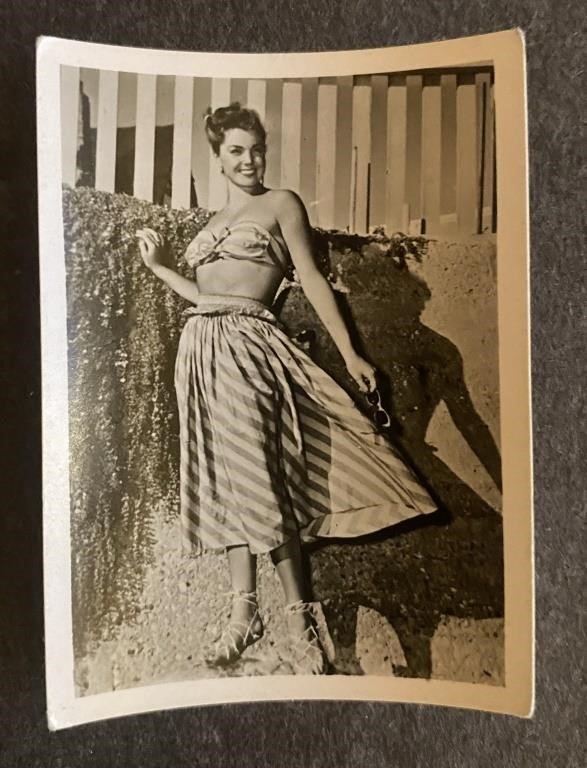 ESTHER WILLIAMS: Antique Tobacco Card (1951)