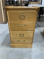 Wooden file cabinet 
No key 

16x16x28