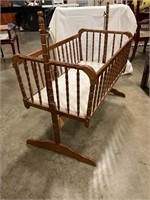 Wood baby cradle