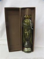 OLD CROW CHESSMEN CERAMICS "QUEEN" LIQUOR BOTTLE