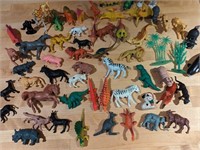 VINTAGE PLASTIC ANIMALS