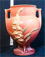 Vintage Roseville fox glove 8in vase