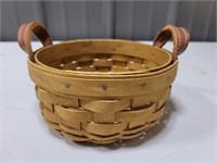 2003 small longaberger handmade basket