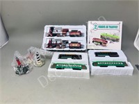 6 pcs "N" gauge trains, trams & mini light houses