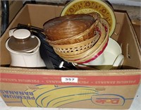 box of kitchen baskets & misc items