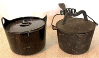 Paula Dean 3 qt. heavy cast iron sauce pot w/lid,