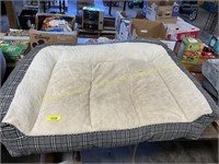Kirkland Duke large pet bed (used)