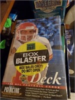 UPPER DECK1995 NFL  BOX SET - UNOPENED