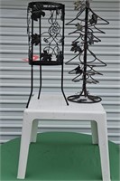 Flower stand, LTD metal ornament & white plastic