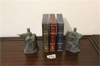 Lord of the Ring DVD's/The Argonath Statue/Bookend