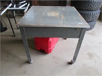 Garage utility table 30" x 30" x 30"