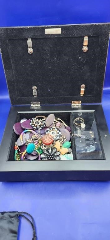 Musical Jewelry Box, Full