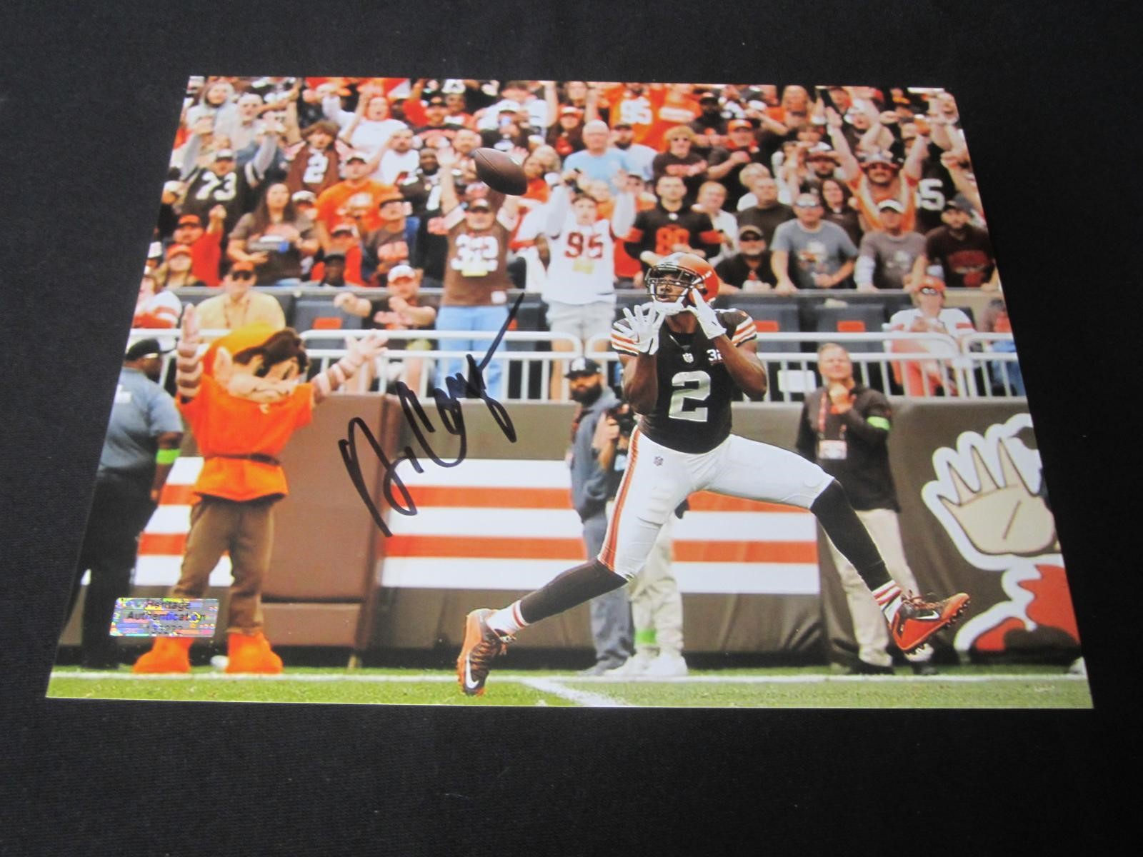 AMARI COOPER SIGNED 8X10 PHOTO BROWNS COA