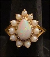 10K yellow gold, opal and pearl ring