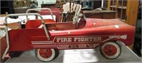 FIREFIGHTER PEDAL CAR - NO LADDERS  46"