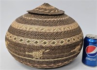 Vintage Native American Basket w Lid