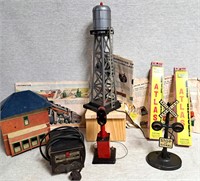 ASSORTED TRAIN ACCESSORIES WATER TOWER TRACKS LOT