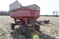 250 bu Turnco Gravity wagon on martin running gear