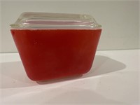 Vintage PYREX #501 B 1 1/2 CUP Refrigerator Dish