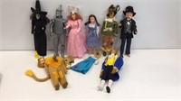 Wizard of Oz doll set. Lion’s head is damaged.