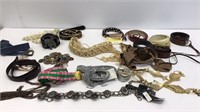 Lot of ladies fashion belts. Lots of variety.