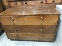 PUO 3 drawer vintage dresser