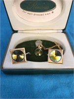 Men’s Cuff Links and Tie Clip in Box with Stone