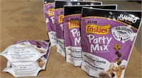 Friskies Cat Treats / Party Mix - Exp Oct 2020