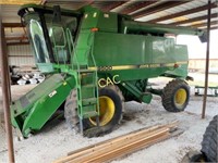 John Deere 9500 Combine