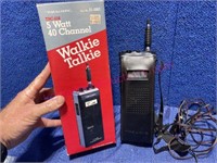 Realistic TRC-216 Walkie Talkie in box