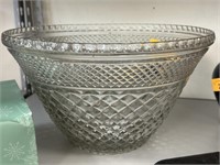 LARGE GLASS PUNCHBOWL