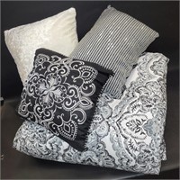 New Queen Sz. Comforter, Pillows, Shams & Cases