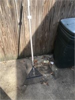 Craftsman Leaf Rake