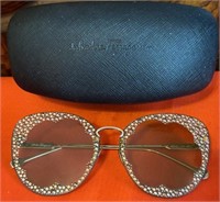 Q - PAIR OF FERRAGAMO SUN GLASSES & CASE (M28)