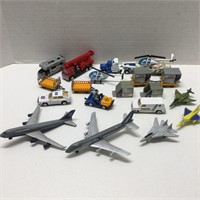 LOT OF SMALL DIE CAST PLANES AND CARS