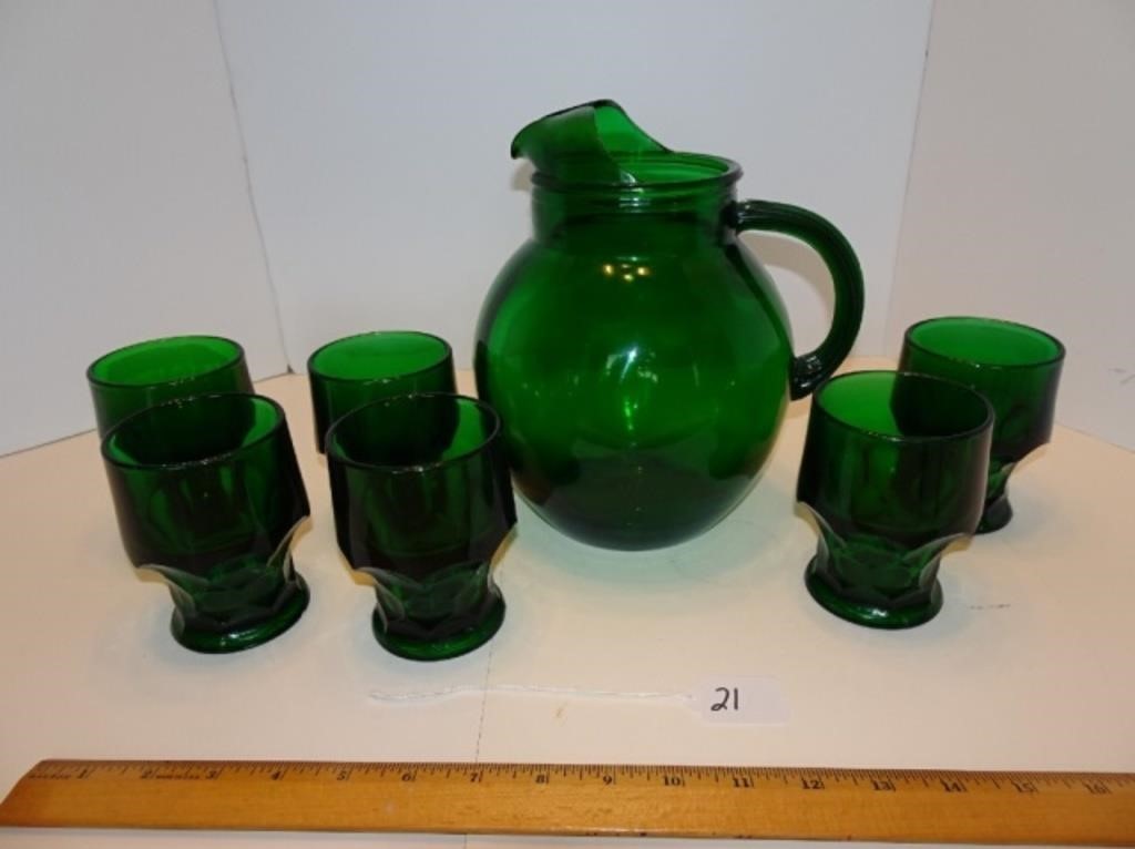 MCM Emerald Green Pitcher/glass Set