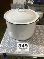 Enamel ware pot