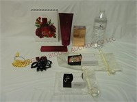 Avon ~ Velvet Gift Set, Earrings & Ring Sizers