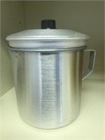Clean Aluminum Grease Pot w/ Strainer
