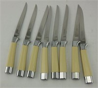 Set of (8) Carval Hall steak knives